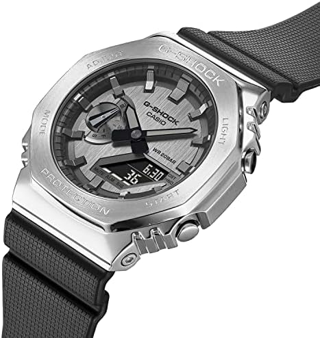 Casio G-Shock Metal prekriven osmougaonom Crnom smolom Band Watch GM2100-1a